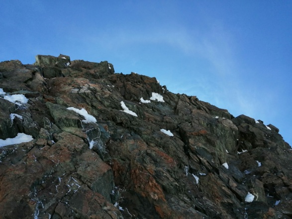 Die plattige Rampe auf das Glocknerhorn wird in einer SL erstiegen...