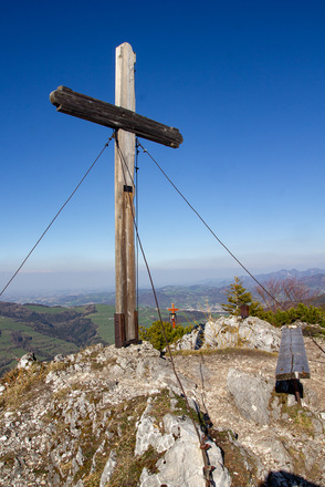 Gipfelkreuz am Mittagstein (Raukogel), 1260 m