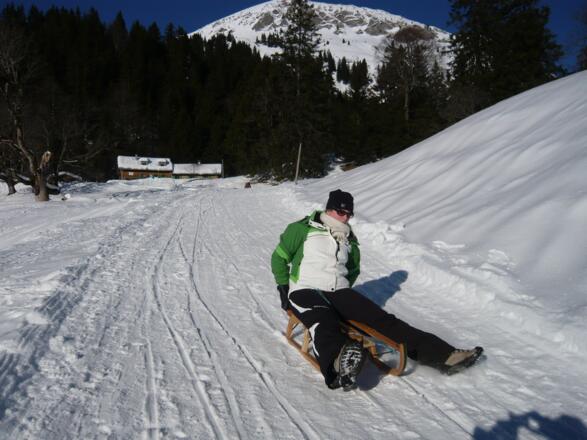 Schwarzenberghütte im Winter.
