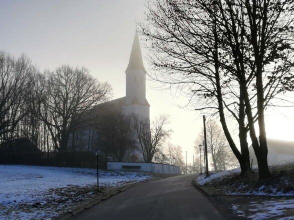 Filialkirche St. Georg in Weng auf der Georgshöhe
