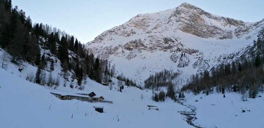 Wir gelangen zur Kaiseralpe (im Winter nicht geöffnet)