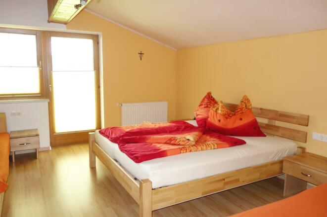 Ferienwohnung 2, Schlafzimmer 1 (Vierbettzimmer)