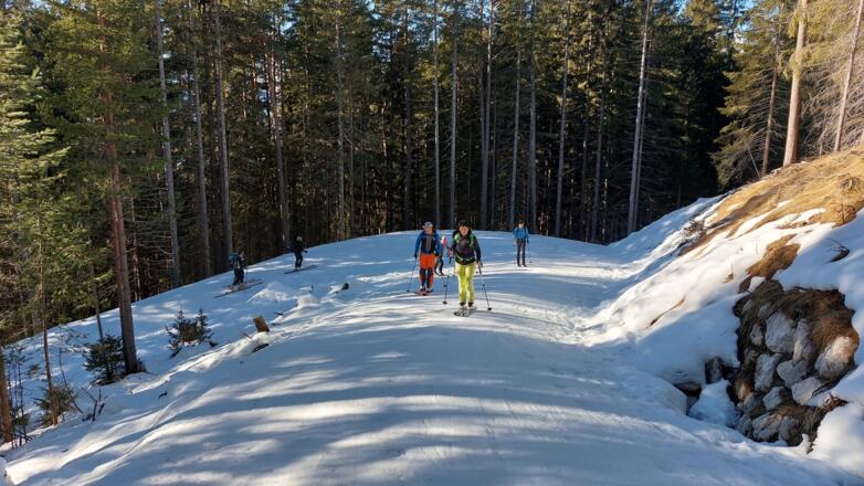 ... einen sehr komfortablen und sicheren Aufstieg. Besonders angenehm: Man ...