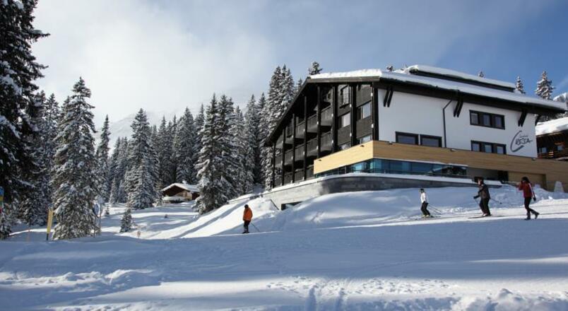Sporthotel CRESTA in Oberlech