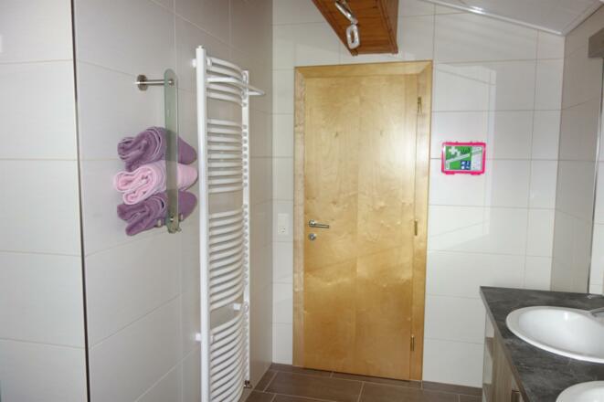 Ferienwohnung 2, Badezimmer