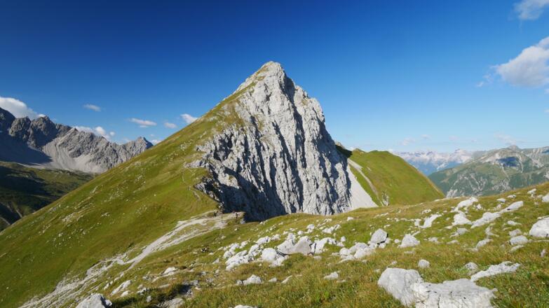 Blick vom Steinjöchl zum Falschkogel
