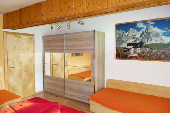 Ferienwohnung 2, Schlafzimmer 1