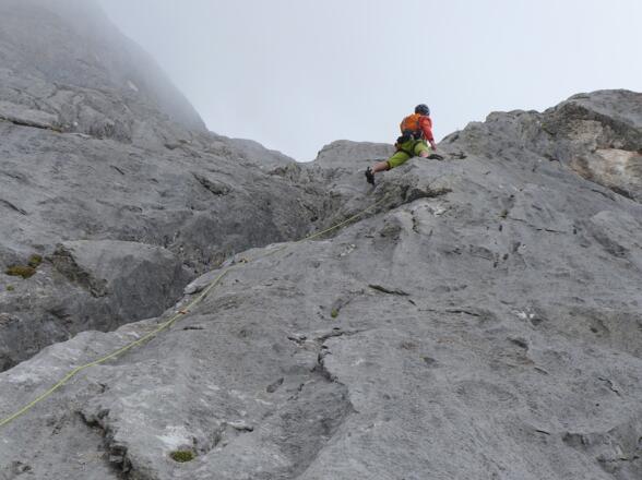 auf dem Grat in der ersten Seillänge