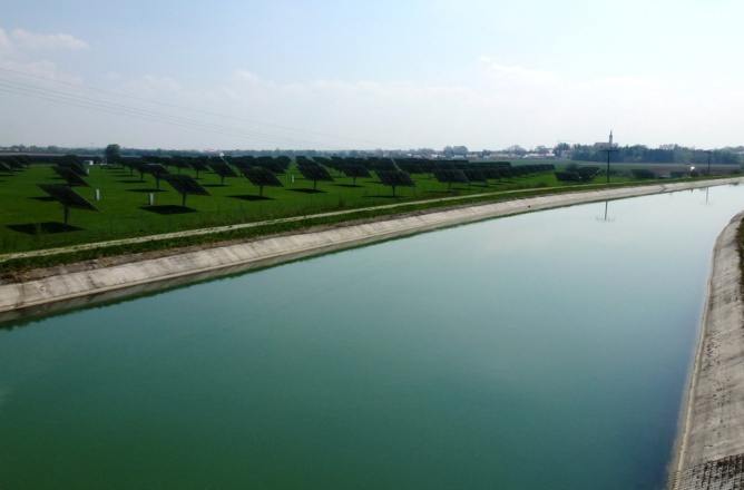 Isarkanal und Photovoltaik-Park