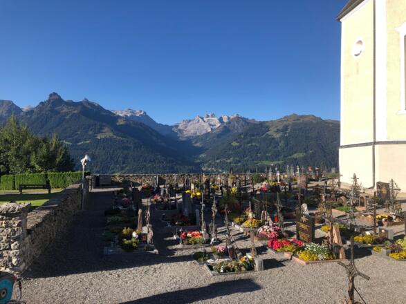 Blick von Bartholomäberg ins Rätikon, Links die Sulzfluh, rechts die drei Türme