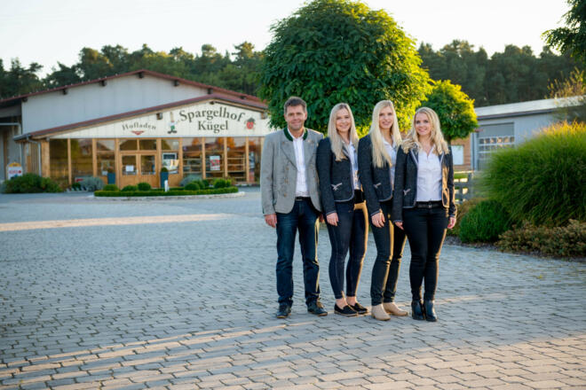 Familie Kügel vom Spargelhof Kügel in Abensberg