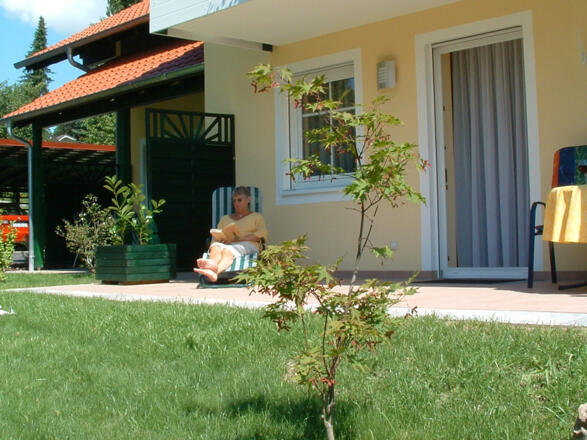 Ferienwohnung mit großer Sonnenterrasse