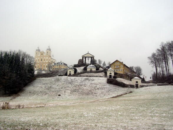 Der Kalvarienberg und die Wallfahrtbasilika sind auch im Winter stimmungsvolle Ziele.