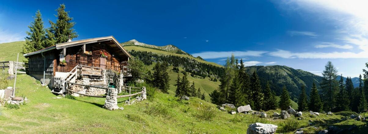 Ackernalm Wander Einkehr Hütte Alm