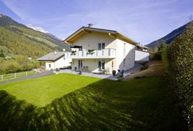 Hausansicht 3 Sommer