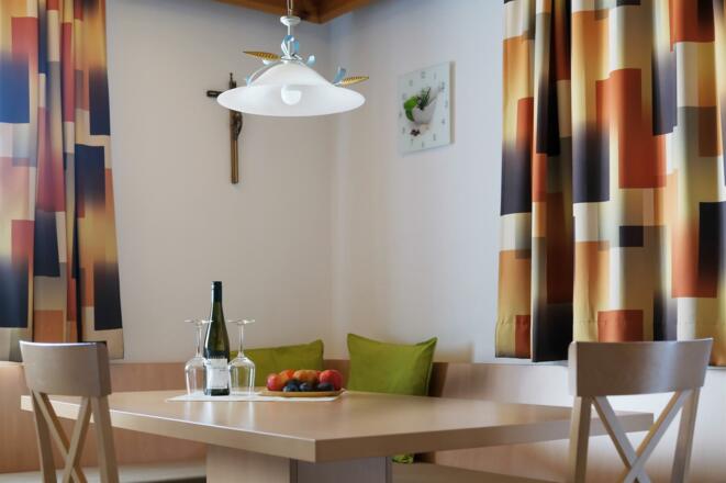 D3F1C943-CD5D-4084-AABF-82570CA79ACA