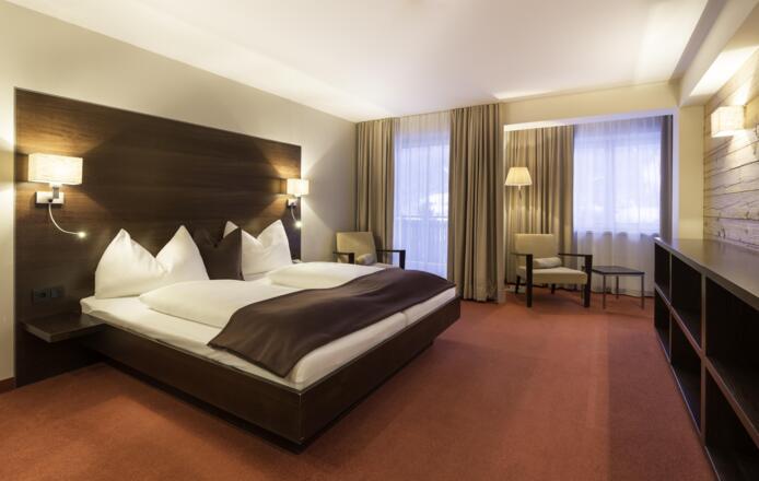 Zimmer Elegant mit Balkon