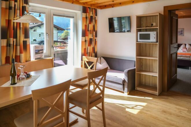 C82D681D-43B2-4127-A886-D84275F51CDA