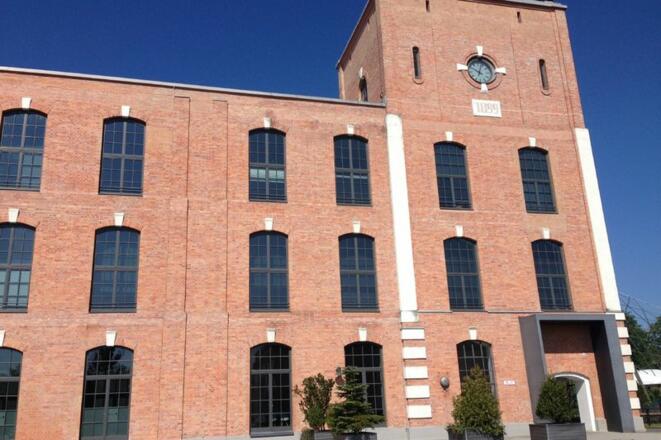 Alte Spinnerei mit Uhrturm