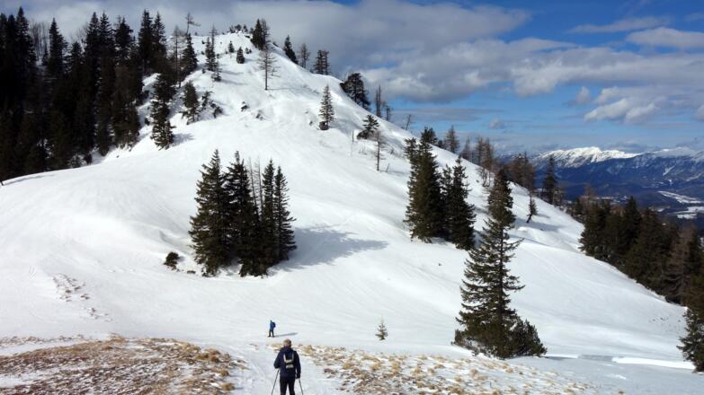 Zum Sattel ~1410m mit Kleinem Bosruck, dann rechts ab.