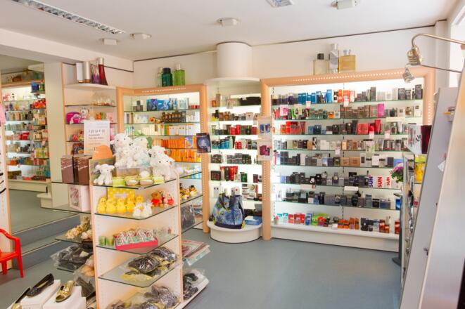 bayerschmidt-parfuemerien-gmbh-badwiessee-innenansicht