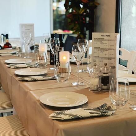 NEFELI - Griechische Taverne