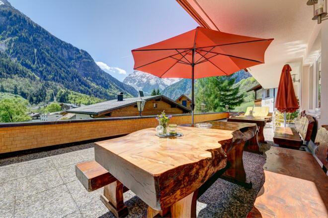 Haus Tuklar (2)