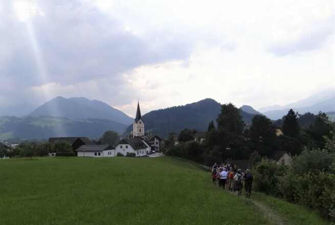 Pilgernde vor Windischgarsten