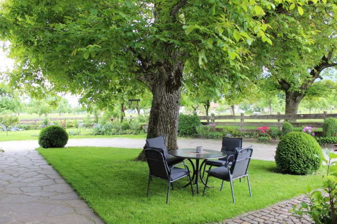 Frühstück im Garten