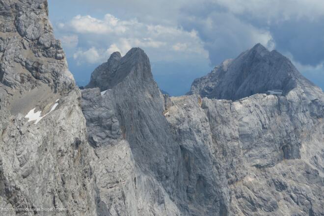 Die Dirndln, die Bergstation und der Koppenkarstein