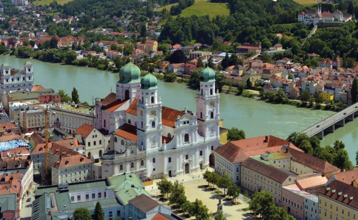 DOM ST. STEPHAN