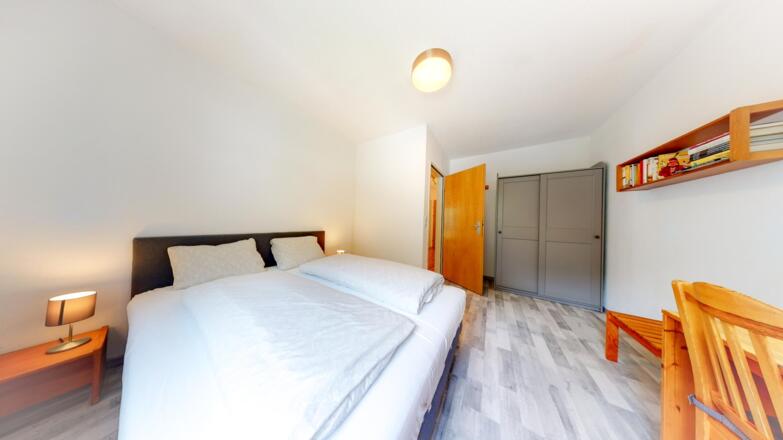 Ferienwohnung-Kathrin-Huben-Schlafzimmer-1-3