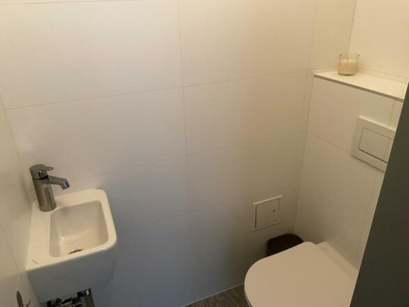 b5b68838-3ced-493f-ad73-447b4f108074