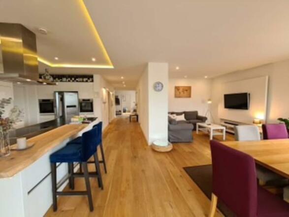 30166822-aace-4ff2-9d5b-51af3b9dd9ca