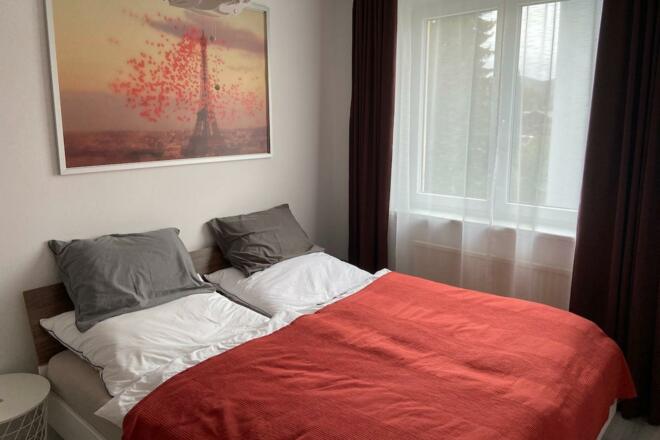 04c48e02-5c3e-41b9-83fe-d9557946d9fa