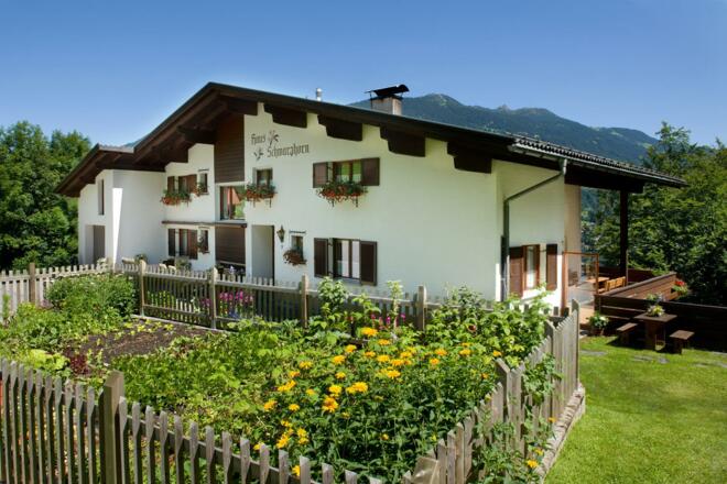 Pension Schwarzhorn - Bauerngarten