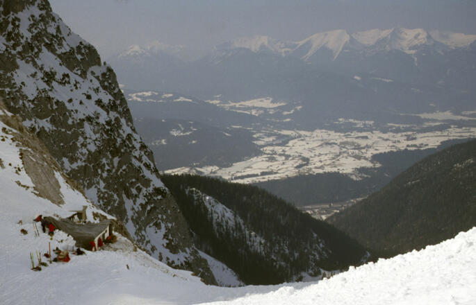 An der Bergwachthütte