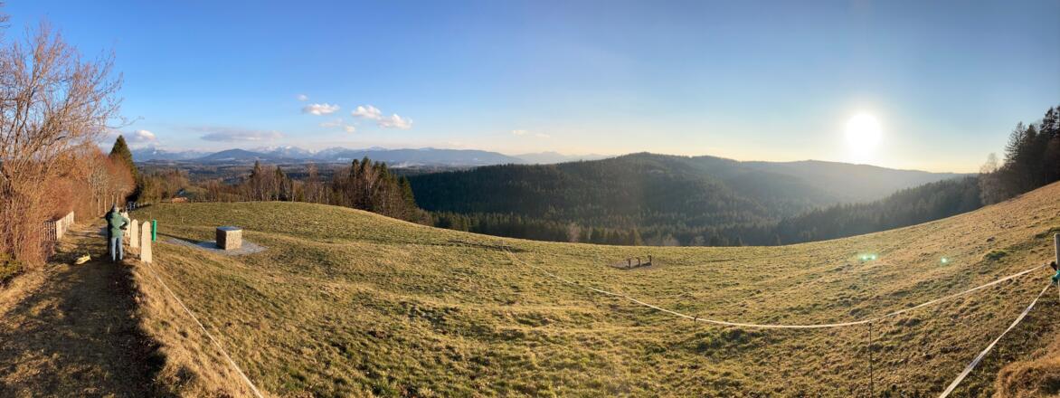 Panorama auf das Mangfallgebirge von der Fentbergkapelle aus