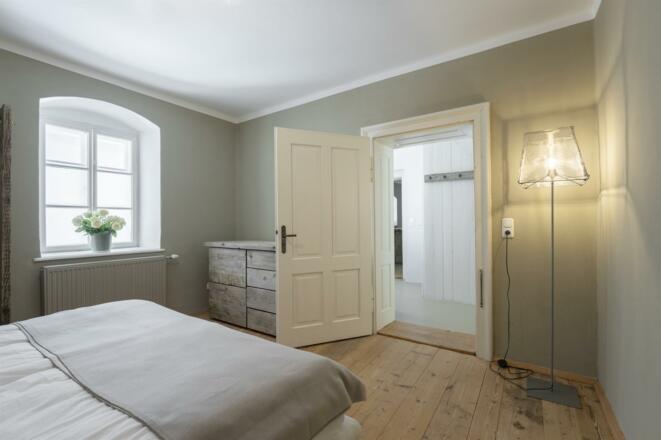 7 Schlafzimmer Eltern ..