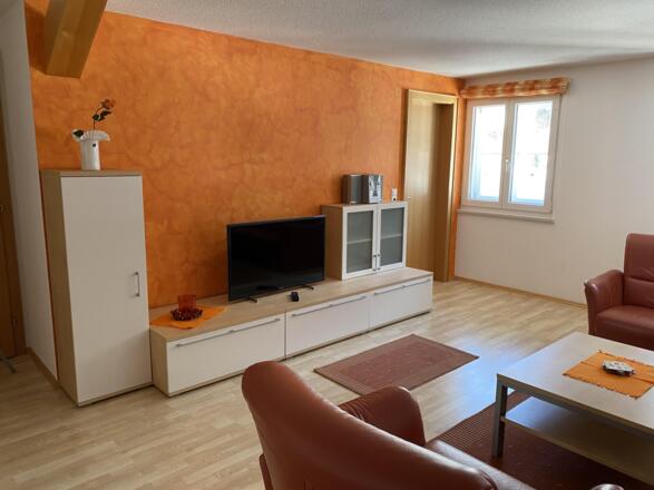 Wohnzimmer DG