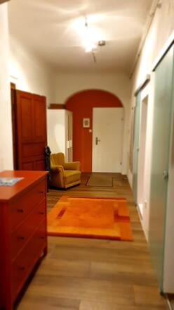 a5b4fcd7-4783-48f2-91f8-3367022f5056