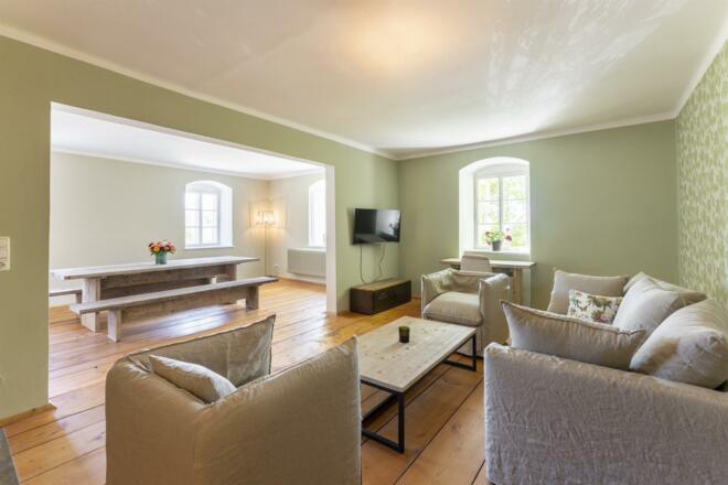 4 Wohnzimmer Esszimmer