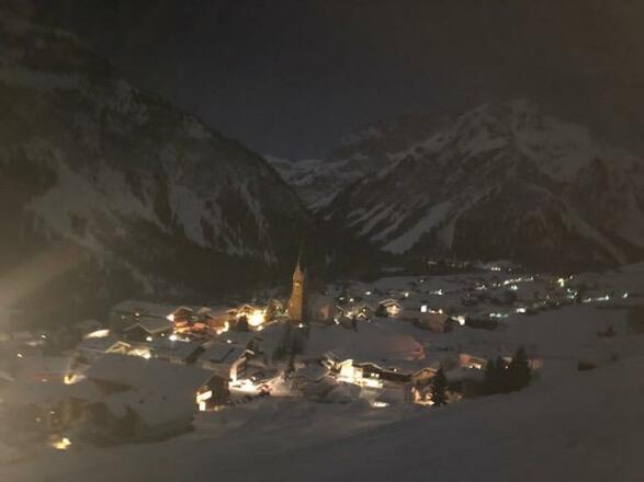 Mittelberg bei Nacht aus dem Sessellift