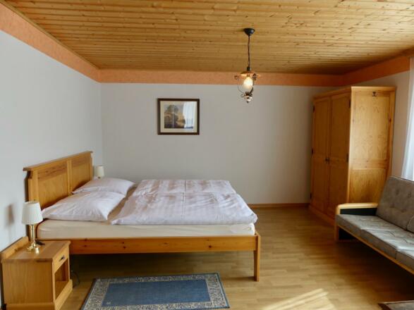 Schlafzimmer N.2