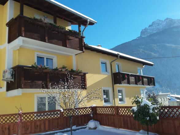 Ansicht Haus Winter Apartment Alber