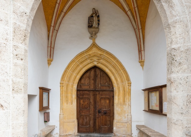 Pfarrkirche Ering, Südportal