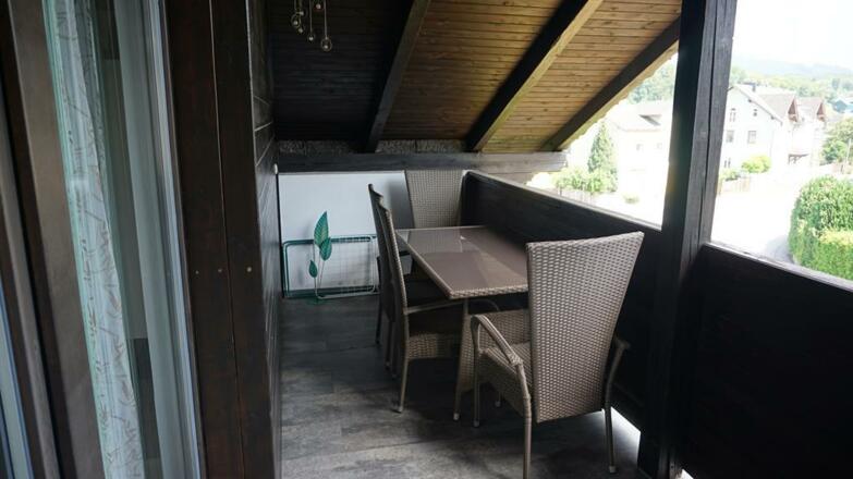 Balkon (2)