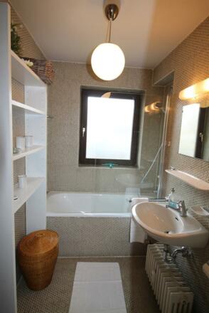 Claudia Bad_1 101116