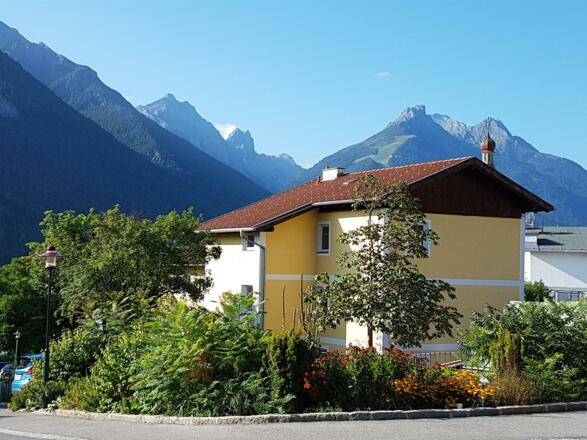 Apartment Alber- mit Blick in das Stubaital