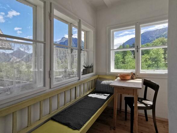 dd4e82f3-40db-4d34-81c7-c37153ad7fde